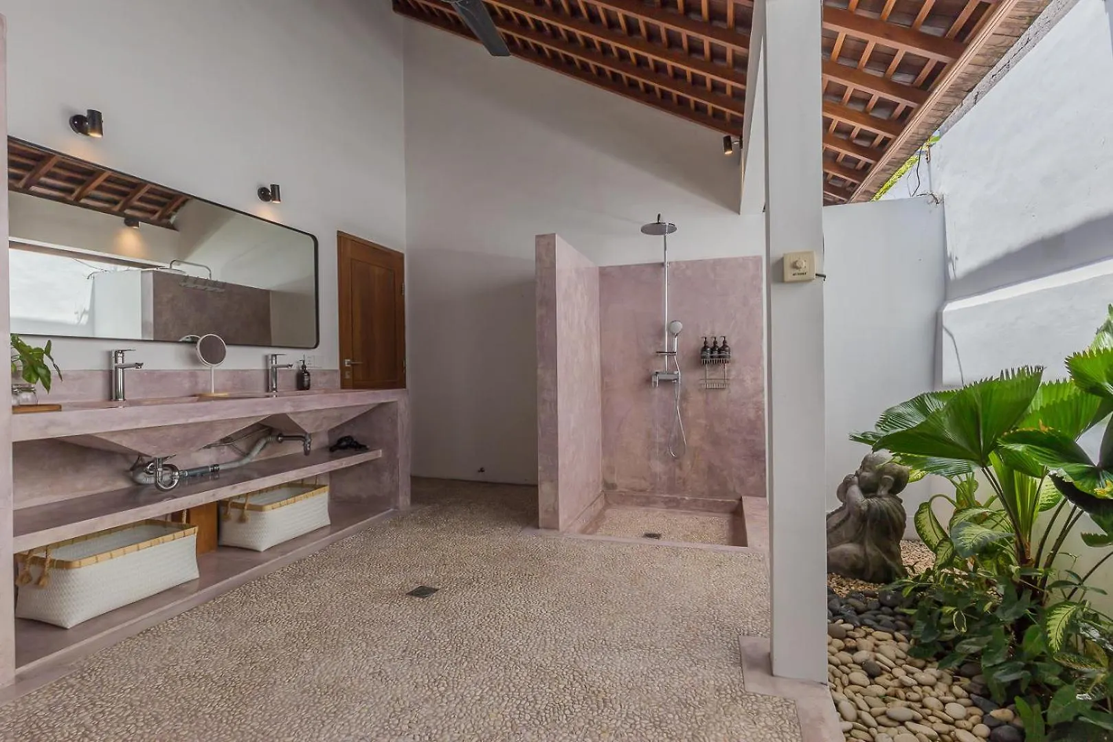 Villa B Seminyak  Indonesia